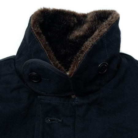 ショート丈デッキジャケット