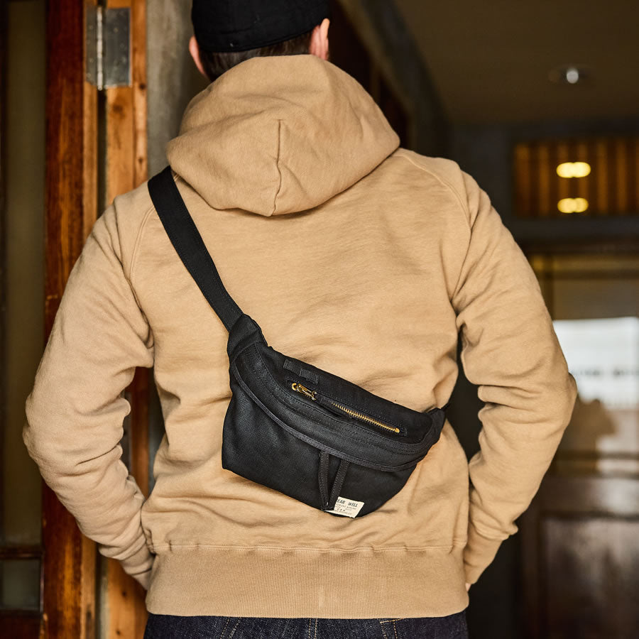 ウエストバッグ