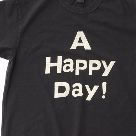 A HAPPY DAY! Tシャツ