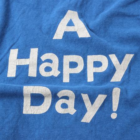 A HAPPY DAY! Tシャツ