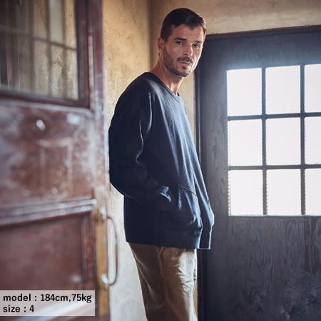 Sweatshirt With Pocket
