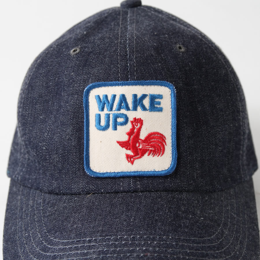 Denim Cap WAKE UP off white